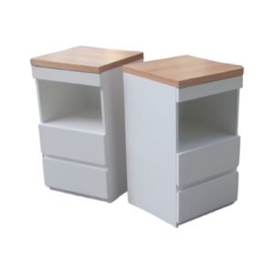 Juego de mesas de luz